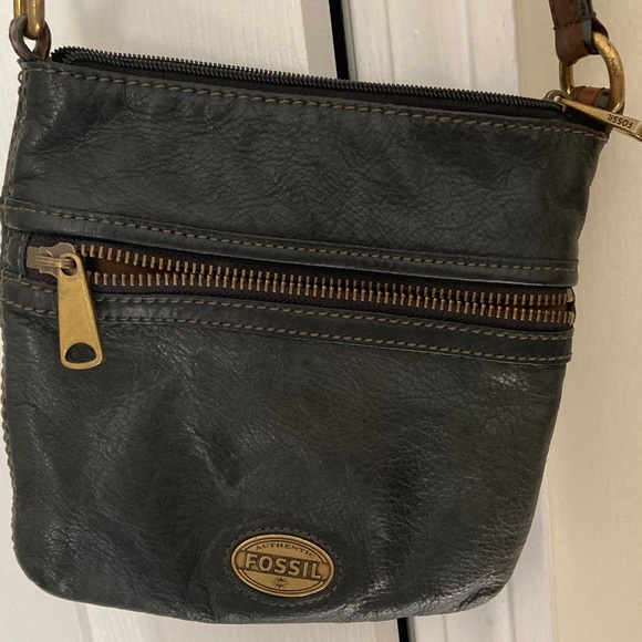 Fossil Black Leather Crossbody Bag with Gold Accents - Picture 10 of 10
